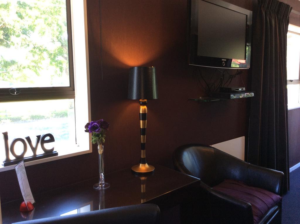 Anndion Lodge Motel & Conference Centre Whanganui Buitenkant foto